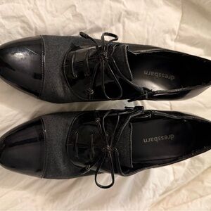 Dressbarn Black Glossy woman’s Derbys